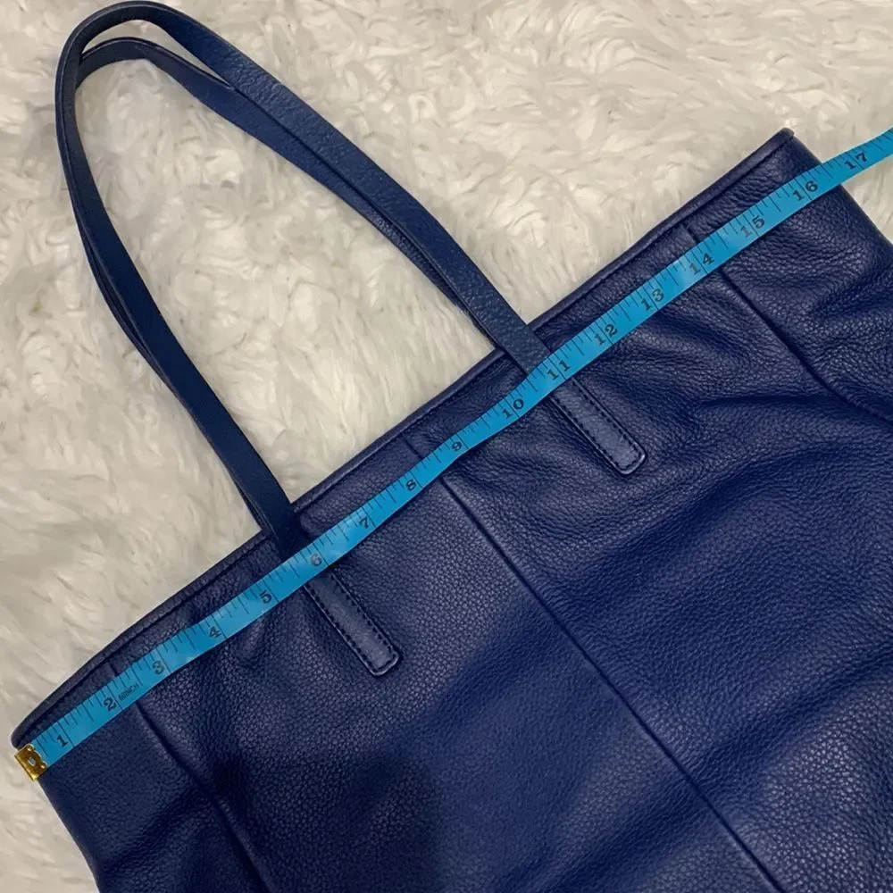 KELSI Dagger tote bag leather magnetic closure exterior zip pocket inside pocket